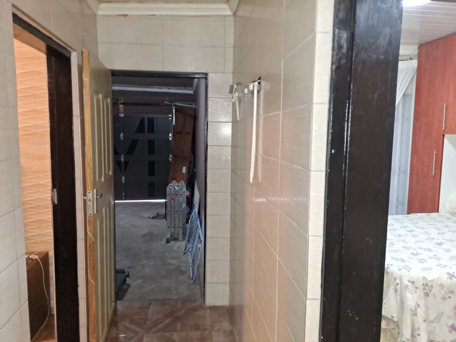 To Let 3 Bedroom Property for Rent in Geelhoutpark North West